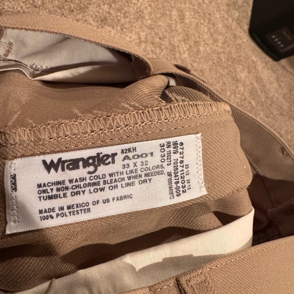 Wrangler Wrancher Dress Jean in Dark Beige - Picture 4 of 6
